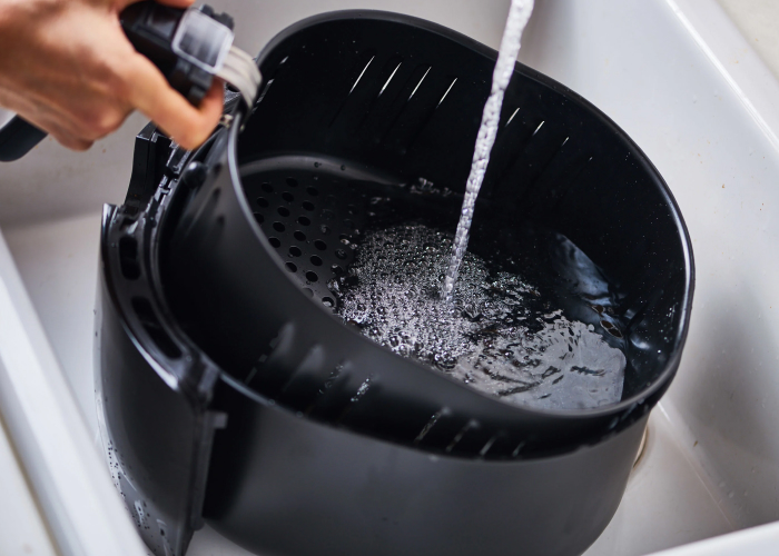 Melhores dicas para limpar air fryer corretamente - Limpando Tudo